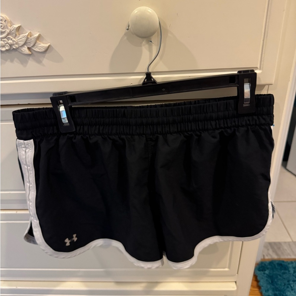 Under Armour Black and White Athletic Shorts Lightweight Design